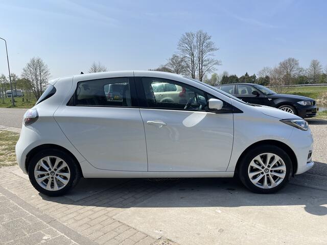 Renault ZOE E-Tech Electric Experience 52 kWh (ex Accu-huuraccu) / dealer onderhouden Camera / PDC V+A / Apple Carplay - Android Auto / Airco /