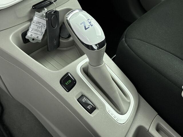 Renault ZOE R90 Life 41 kWh | Incl. Koopaccu | PDC Achter | Licht- & Regensensor | Full-Map Navigatie | Cruise Control & Snelheidsbegrenzer | Climate Control | Keyless