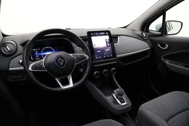 Renault ZOE R135 Intens 52 kWh 100% Elektrisch | Eigen Accu | Camera | Navigatie | Climate Control | Licht metalen velgen | Parkeersensor | 1e eigenaar