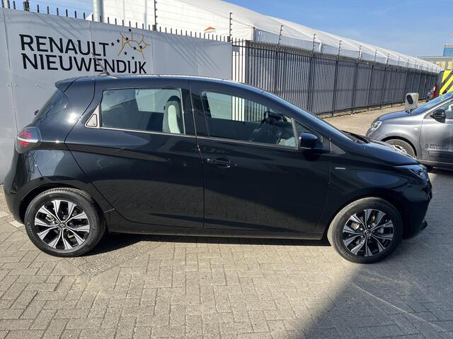 Renault ZOE R135 Limited 52 kWh / AIRCO / NAVIGATIE / PARKEERSENSOREN / APPLE CARPLAY ANDROID AUTO