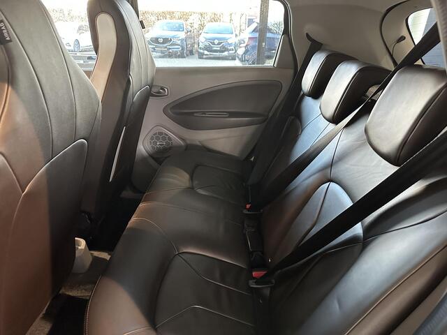 Renault ZOE R90 Bose 41 kWh (ex Accu) NAVIGATIE | ACHTERUITRIJCAMERA | LEDEREN BEKLEDING | CLIMATE CONTROL