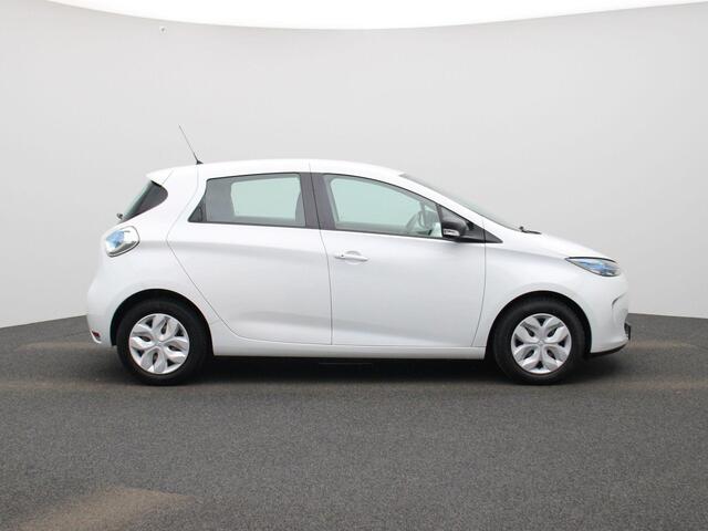 Renault ZOE R90 Life 41 kWh | INCL.KOOPACCU | NAVIGATIE | PARKEERSENSOREN | CLIMATE CONTROL | CRUISE CONTROL | BLUETOOTH |