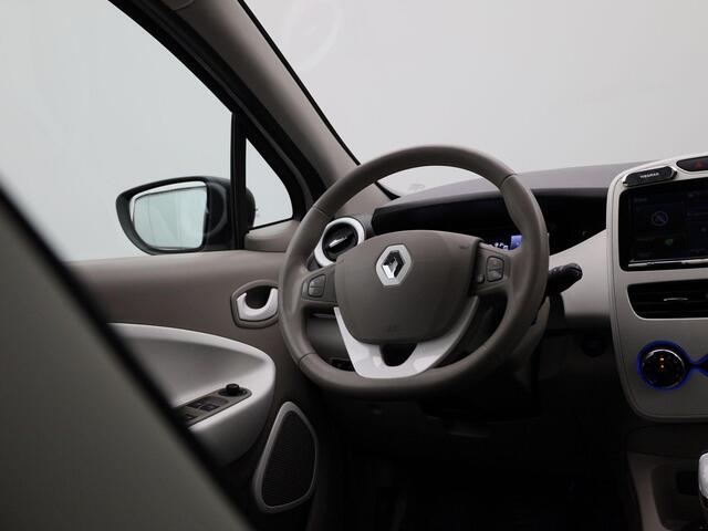 Renault ZOE R90 Life 41 kWh | INCL.KOOPACCU | NAVIGATIE | PARKEERSENSOREN | CLIMATE CONTROL | CRUISE CONTROL | BLUETOOTH |