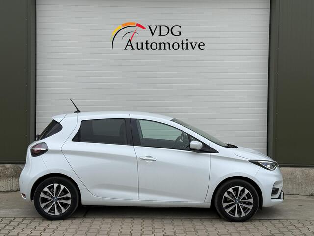 Renault ZOE R110 Intens 52 kWh Batterij koop / Climate Control / 16" Lm velgen / Navigatie Full map / CarPlay / parkeer Sensoren achter / Privacy glas