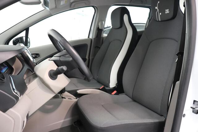 Renault ZOE R240 Intens 22 kWh (Huur Accu) | Camera | Climate control | Cruise control | Key less |