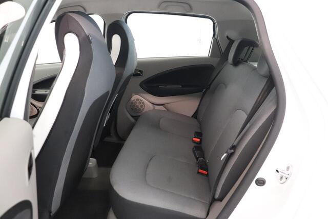Renault ZOE R240 Intens 22 kWh (Huur Accu) | Camera | Climate control | Cruise control | Key less |