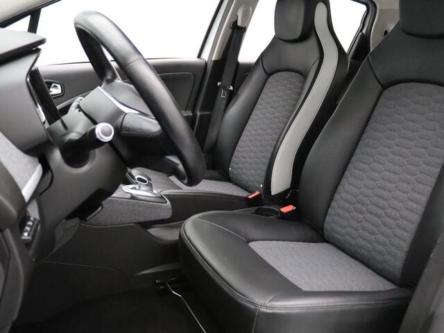 Renault ZOE 110pk R110 Life 52 kWh (ex Accu) Automaat Camera | Cruise | Navi | Parkeersens. v+a | Stoel-/stuurverw. | Trekhaak