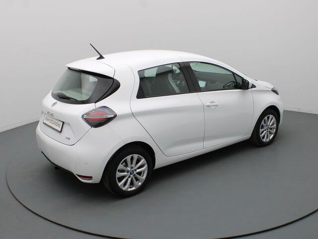 Renault ZOE 110pk R110 Life 52 kWh (ex Accu) Automaat Camera | Cruise | Navi | Parkeersens. v+a | Stoel-/stuurverw. | Trekhaak