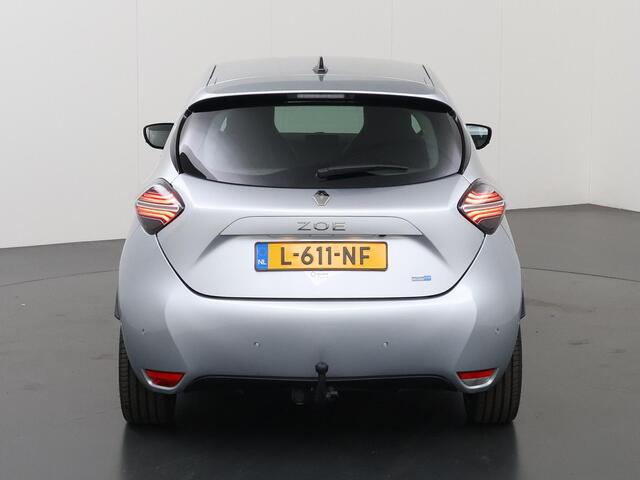 Renault ZOE R135 Intens 52 kWh (koopaccu) | Trekhaak | Bose | Stoelverwarming | Climate Control | Dodehoekdetectie |