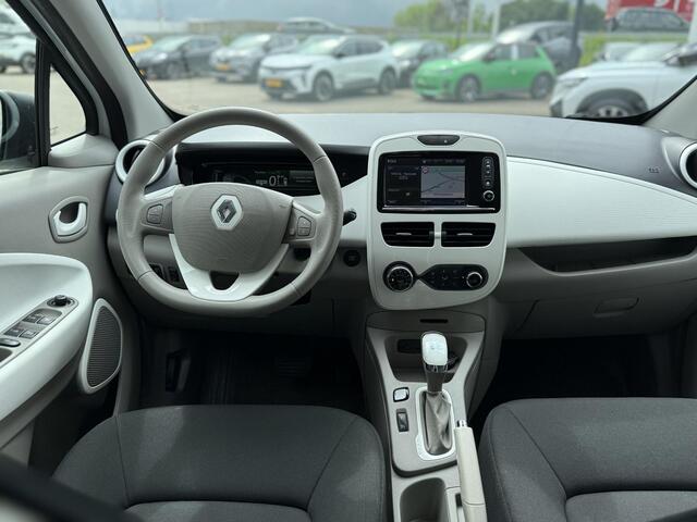 Renault ZOE R90 Life Black Line 41 kWh | NAP | Accu inclusief | Navigatie | Key-less | Cruise Control | Parkeersensoren | Climate Control | BT-Telefoonfunctie |