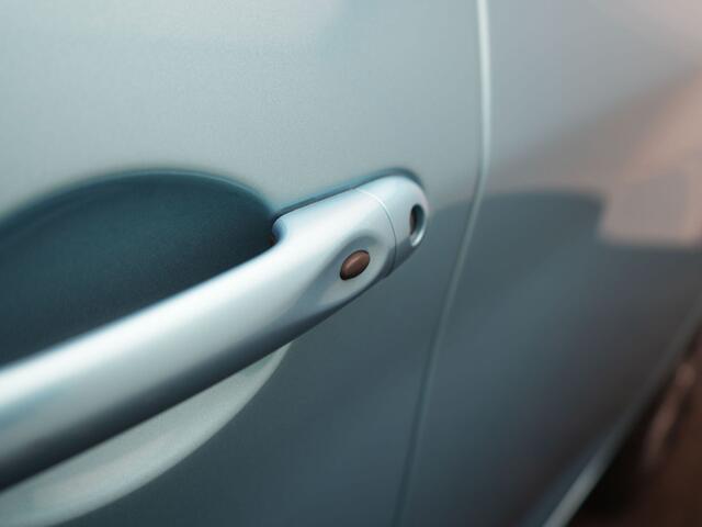 Renault ZOE R135 Intens 52 kWh - RIJKLAARPRIJS - Achteruitrijcamera - All Seasonbanden - Cruise Control