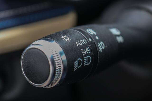 Renault ZOE R135 Serie Limitee Riviera 52 kWh | koopaccu I stoelverwarming |