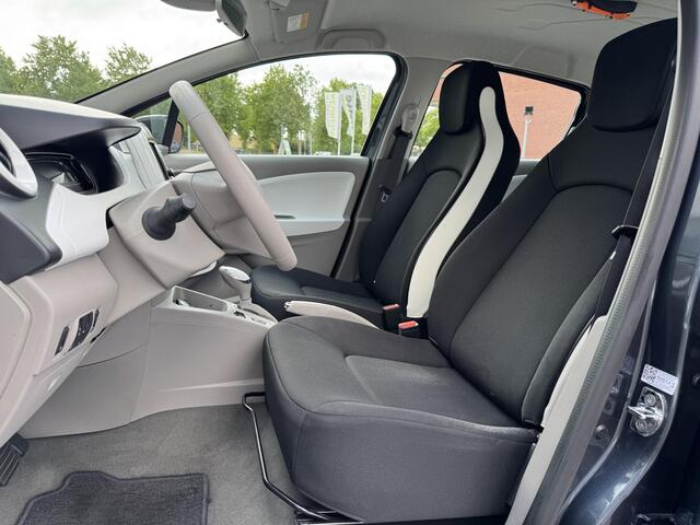 Renault ZOE R90 Life 41 kWh Comfort Pack | Navigatie Full-Map | Cruise & Climate Control | Park. Sensor | Bluetooth Tel. | Keyless Entry | Rijklaarprijs!