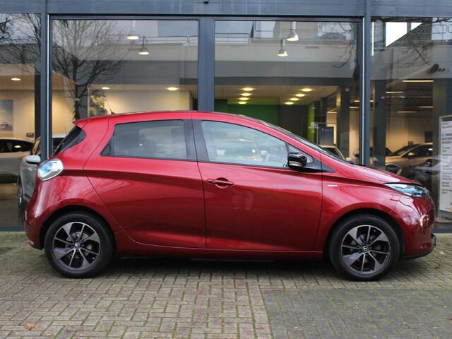 Renault ZOE R110 Bose 41 kWh AUTOMAAT (ex Accu) / NAVI / DEALER OND. / CRUISE / CLIMATE / STOELV. / KEYLESS / PDC A / CAMERA / 16'' LMV