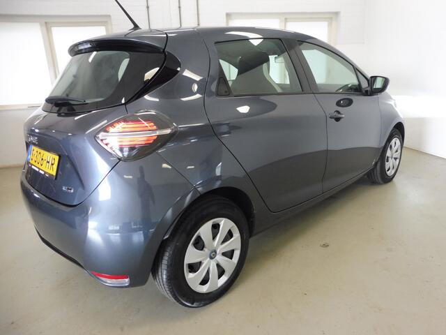 Renault ZOE R110 Life 52 kWh Koopaccu | Cruise | LED | Keyless go | Géén rijklaarmaakkosten.