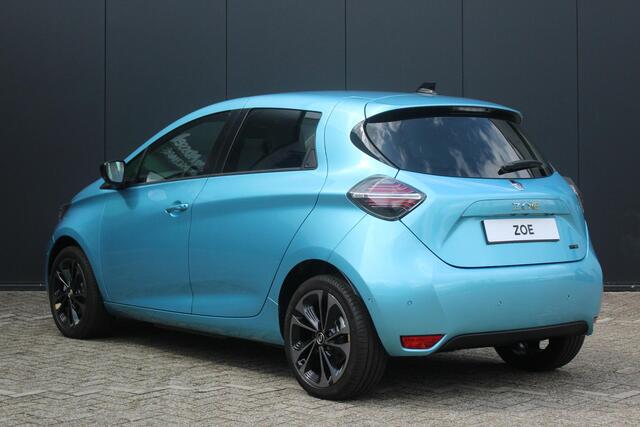 Renault ZOE R135 Iconic 52 kWh NAVIGATIE | ACHTERUITRIJCAMERA | PARKEERSENSOREN ACHTER | CLIMATE CONTROL