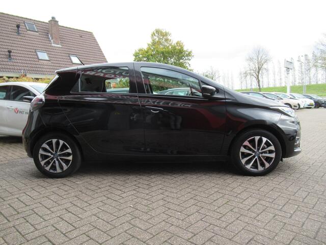 Renault ZOE R135 Zen 52 kWh (ex Accu) | Airco | Apple Carplay | Parkeersensoren | Incl. BOVAG Garantie | LED Dagrijverlichting | Keyless Entry |