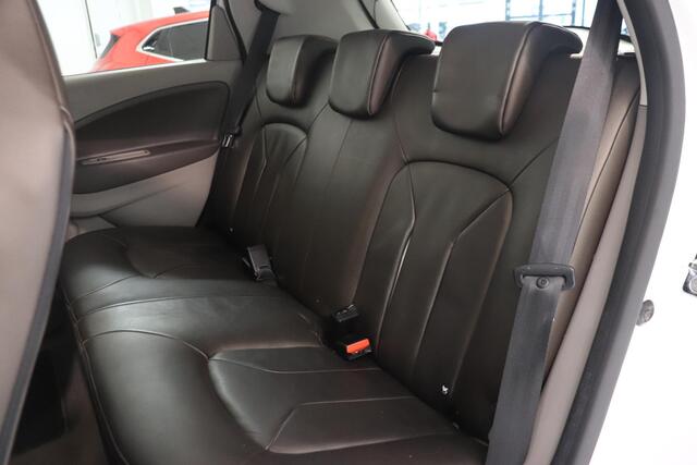 Renault ZOE R110 Bose 41 kWh (Accu huur) | BOSE audio | Camera | Leder | Climate control | Stoelverwarming | SoH 92,1% | 17"Lichtmetaal |