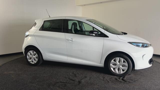 Renault ZOE R240 Intens 22 kWh Huur Accu | Navigatie | Lage Kilometerstand!