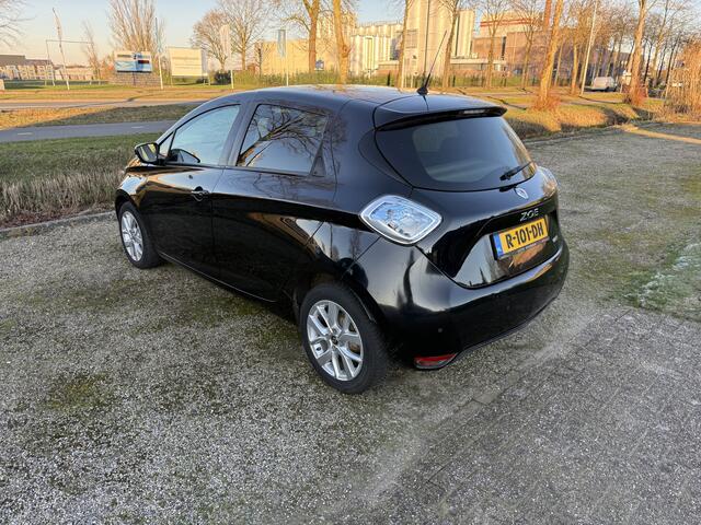 Renault ZOE R110 Iconic 44 kWh (huur Accu) Navi,lmvelgen,boekjes aanw!
