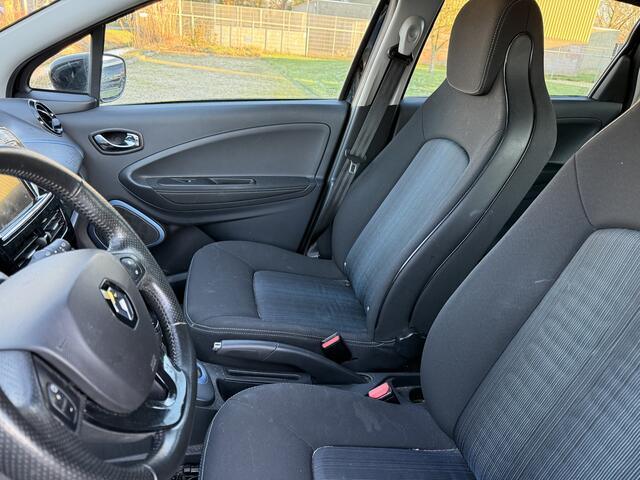 Renault ZOE R110 Iconic 44 kWh (huur Accu) Navi,lmvelgen,boekjes aanw!