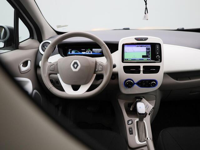 Renault ZOE R90 Pk Life 41 kWh Inclusief Koopaccu | Navigatie | Climate Control | Cruise Control | Apple Carplay/Android Auto | All Season Banden | Parkeersensoren | Interieur Voorverwarming |