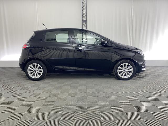 Renault ZOE R110 Life 52 kWh | Navigatie | Stuur- en stoelverwarming | Snellader | BTW