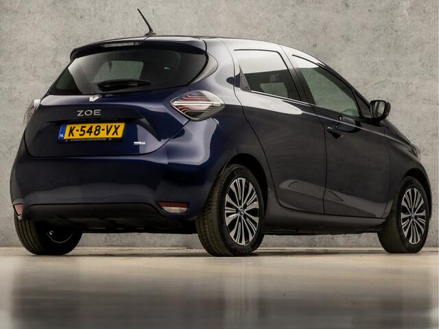 Renault ZOE R135 Serie Limitee Riviera 52 kWh Automaat (KOOPACCU, VIRTUAL COCKPIT, APPLE CARPLAY, GROOT NAVI, LEDER, STOELVERWARMING, GETINT GLAS, LED KOPLAMPEN, CLIMATE, CAMERA, KEYLESS, NIEUWSTAAT)