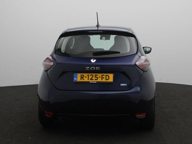Renault ZOE R135 Limited 52 kWh Inclusief Koopaccu |Apple Carplay/Android Auto | cruise control | electronic climate control | LED koplampen | lichtmetalen velgen 16"| navigatiesysteem | rijstrooksensor met correctie | warmtepomp |