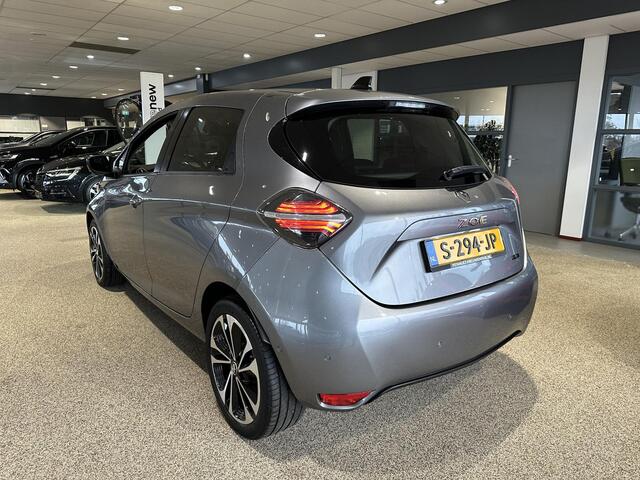 Renault ZOE R135 Iconic 52 kWh (Koop Accu) | CAMERA | PARKEERSENSOREN | CLIMATE CONTROL | CRUISE CONTROL | APPLE CARPLAY