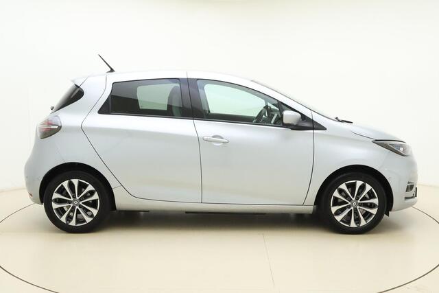 Renault ZOE R135 Intens 52 kWh | 395KM WLTP | Stoelverwarming | Parkeercamera | Navigatie | Parkeersensoren | Start/stopknop | Digital Instrumentenpaneel | Climate Control |