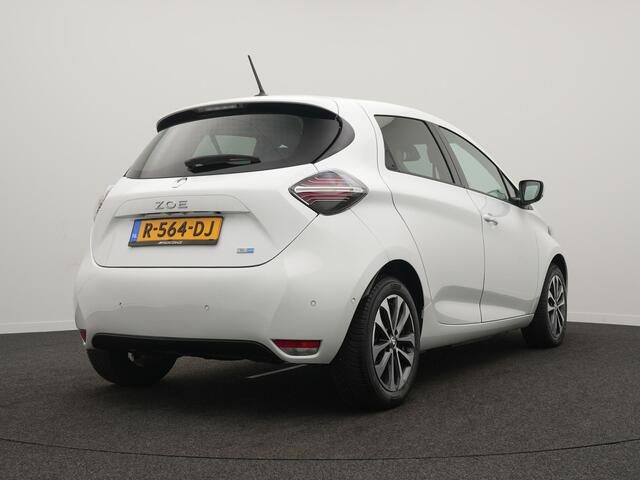 Renault ZOE R135 Intens 52 kWh - RIJKLAARPRIJS - All Seasonbanden - Achteruitrijcamera - Dealeronderhouden