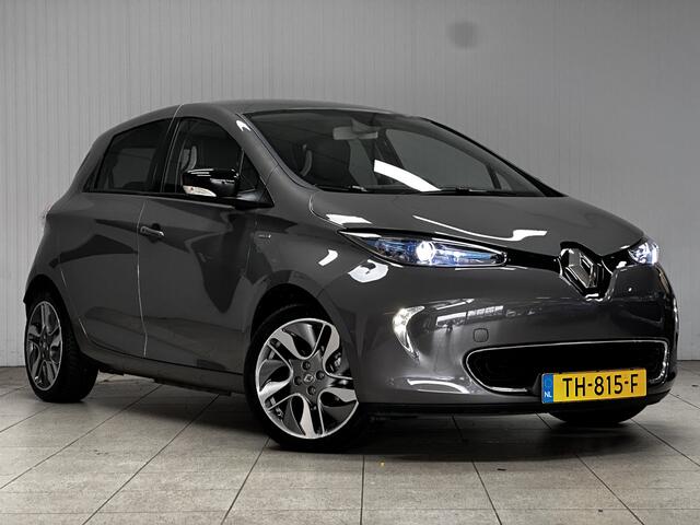 Renault ZOE R90 Bose 41 kWh/ Huuraccu!/ Camera/ Audio-Prem./ 17'' LMV/ Stoelverw./ LED Koplampen/ Leder/ DAB+/ PDC/ Navi/ Clima/ Cruise/ Elek. pakket/ Isofix/ Bluetooth/ Multi. LEDER. Stuur/ Metallic lak.