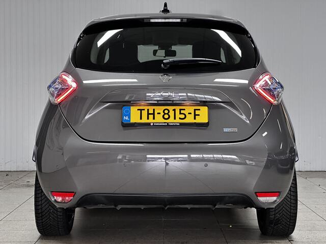 Renault ZOE R90 Bose 41 kWh/ Huuraccu!/ Camera/ Audio-Prem./ 17'' LMV/ Stoelverw./ LED Koplampen/ Leder/ DAB+/ PDC/ Navi/ Clima/ Cruise/ Elek. pakket/ Isofix/ Bluetooth/ Multi. LEDER. Stuur/ Metallic lak.