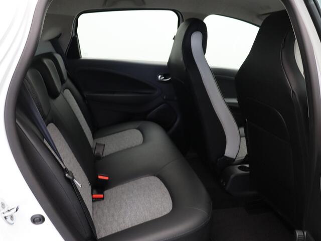 Renault ZOE R110 Life 52 kWh | Accu koop | 89% SOH | Airconditioning | Apple Carplay / Android auto | Lichtmetaal | Parkeersensoren |