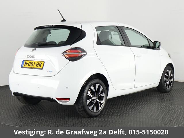Renault ZOE R135 Limited 52 kWh SOH 96% | Navigatie | 1e eigenaar |