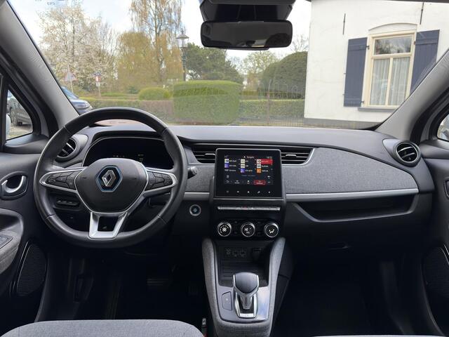 Renault ZOE R135 Zen 52 kWh Accu Koop | SOH 94.6%| CCS Snelladen | Easylink navigatie | Camera achter | Dealeronderhouden | Batterijkoop | Inclusief batterij |