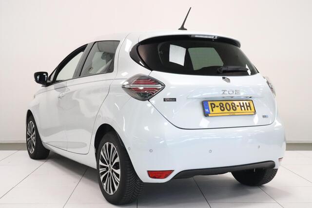Renault ZOE R135 Serie Limitee Riviera 52 kWh | Warmtepomp | SoH 95,3% | Camera | 9,3"Navigatie | Koop accu |