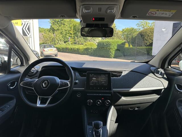 Renault ZOE R110 Experience 52 kWh | SoH 95.4% | Lage tellerstand | Dealer onderhouden | Parkeersensoren achter | Koopbatterij | Geen accuhuur | All Seasonbanden |