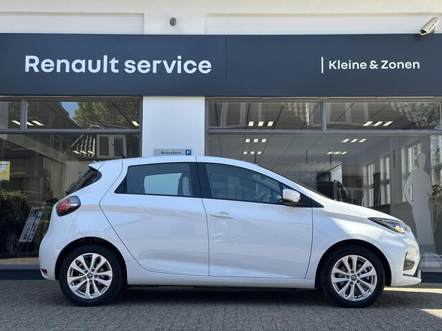 Renault ZOE R110 Experience 52 kWh | SoH 95.4% | Lage tellerstand | Dealer onderhouden | Parkeersensoren achter | Koopbatterij | Geen accuhuur | All Seasonbanden |