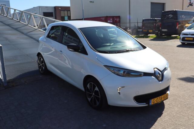 Renault ZOE Q90 Intens Huuraccu/Navigatie/Cruise control/Keyless/Licht metaal/Climate control/Cruise control/Parkeersenor achter