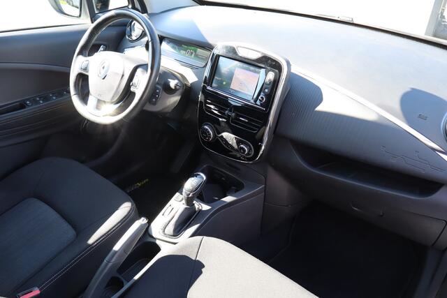 Renault ZOE Q90 Intens Huuraccu/Navigatie/Cruise control/Keyless/Licht metaal/Climate control/Cruise control/Parkeersenor achter