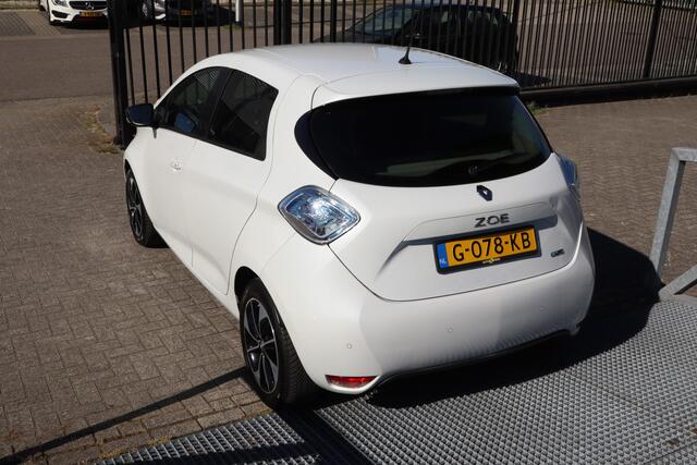Renault ZOE Q90 Intens Huuraccu/Navigatie/Cruise control/Keyless/Licht metaal/Climate control/Cruise control/Parkeersenor achter