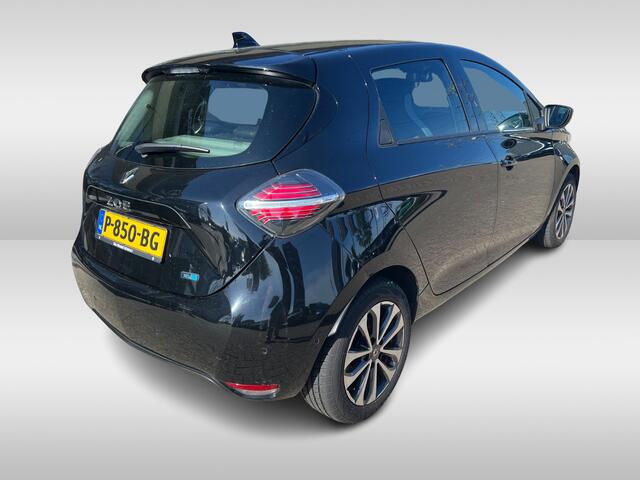 Renault ZOE R135 Intens 52 kWh / Camera / CarPlay / Warmtepomp / Keyless / 16'' / Half leder / Dodehoek / Stuur+Stoelverwarming / DAB / Cruise Control