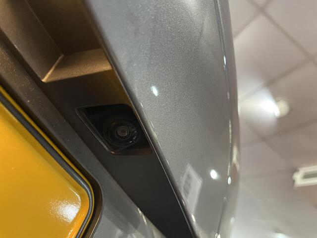 Renault ZOE R135 Iconic 52 kWh (Koop Accu) | BLIND SPOT | CAMERA | PARKEERSENSOREN | CLIMATE CONTROL | CRUISE CONTROL | APPLE CARPLAY