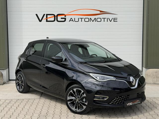 Renault ZOE R135 Iconic 52 kWh Snel lader/ soh 94%/ Koopaccu / Clima / Camera / BOSE Hifi / Navigatie / 17" / Stoel/Stuur verwarming