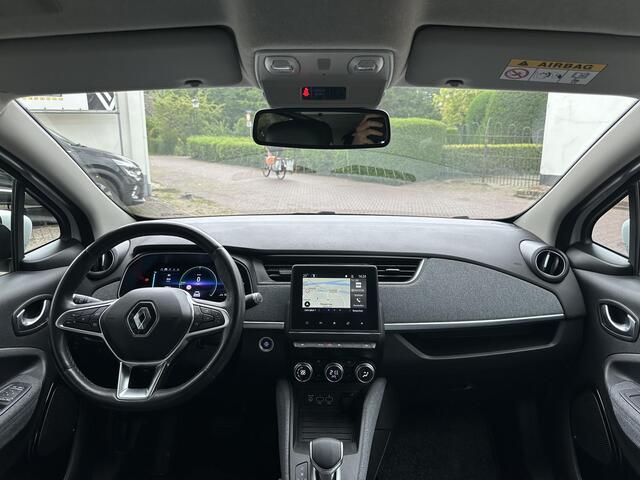 Renault ZOE R135 Intens 52 kWh | SoH 95% | All - Season banden | Koop accu! | Inclusief accu | Navigatiesysteem | Camera achter | Stoelverwarming | Stuurverwarming |