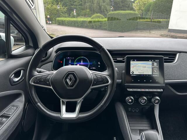 Renault ZOE R135 Intens 52 kWh | SoH 95% | All - Season banden | Koop accu! | Inclusief accu | Navigatiesysteem | Camera achter | Stoelverwarming | Stuurverwarming |