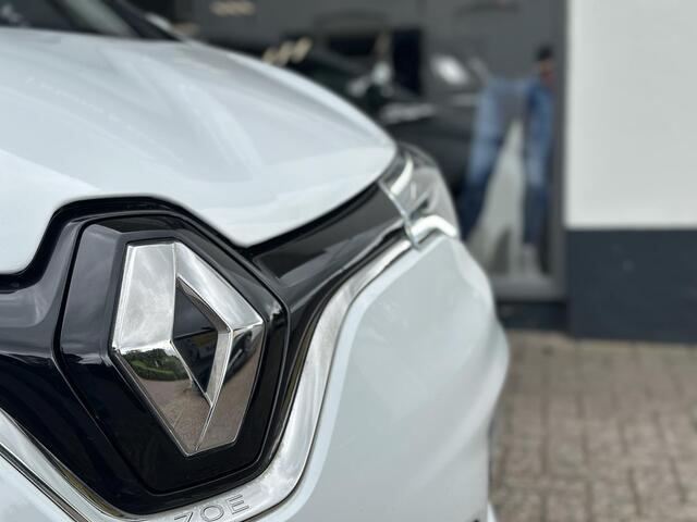 Renault ZOE R135 Intens 52 kWh | SoH 95% | All - Season banden | Koop accu! | Inclusief accu | Navigatiesysteem | Camera achter | Stoelverwarming | Stuurverwarming |