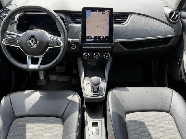 Renault ZOE Intens B-buy 52KWH R135 / Koopaccu / SOH 97% / Snellader/ BOSE Hifi / Clima / Navigatie / Cruise Controle / Parkeer Camera / Carplay / 16" LM velgen / donker glas